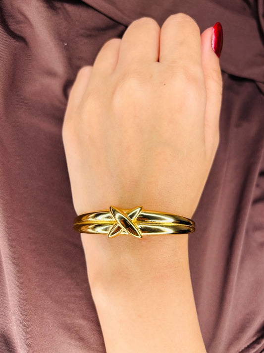 Bold cross- Bracelet Anti-tarnish Gold plated