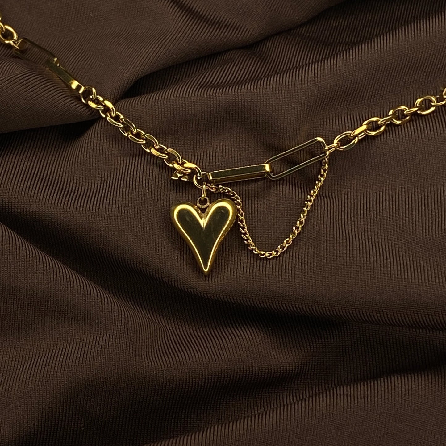 Ava-heart antitarnish Necklace