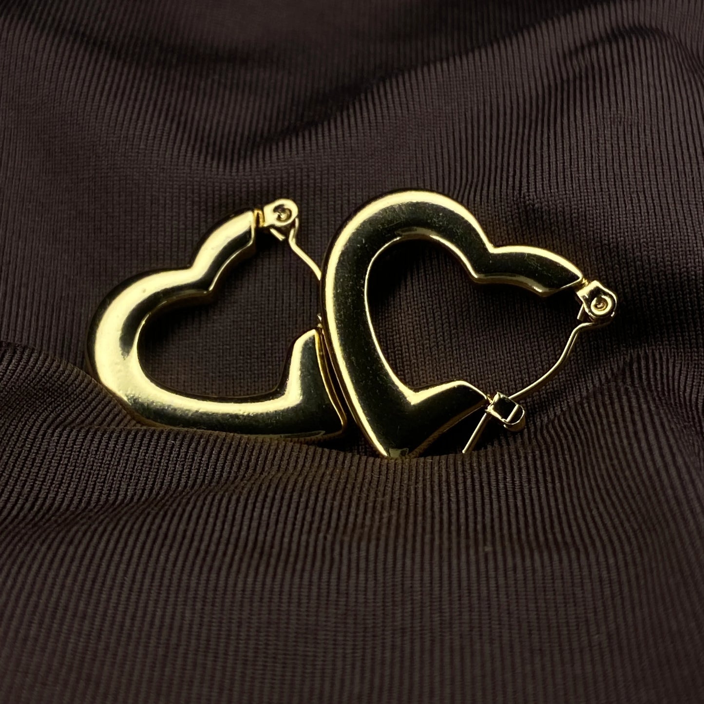 Love loop hoop Earring Anti-tarnish Gold plated